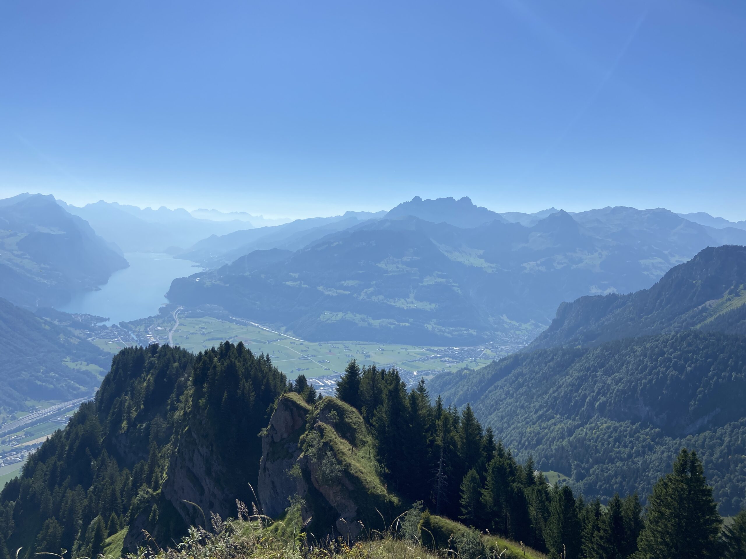 Wanderung Berggipfel Hirzli